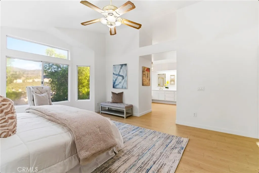 28360 Easton Lane, Santa Clarita, California 91350 home-pic-35